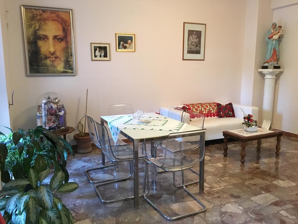 فندق Casa Nostra Signora Isola Farnese المظهر الخارجي الصورة