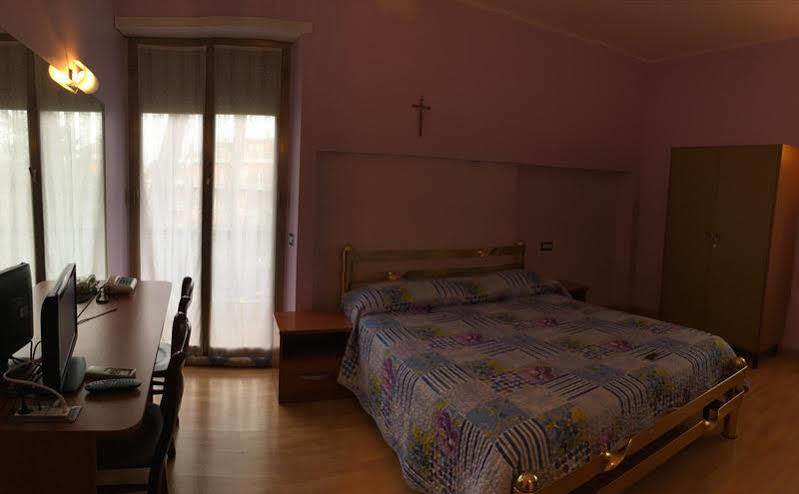 فندق Casa Nostra Signora Isola Farnese المظهر الخارجي الصورة